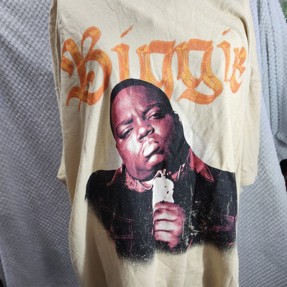 Biggie Graphic Tee - Cream
